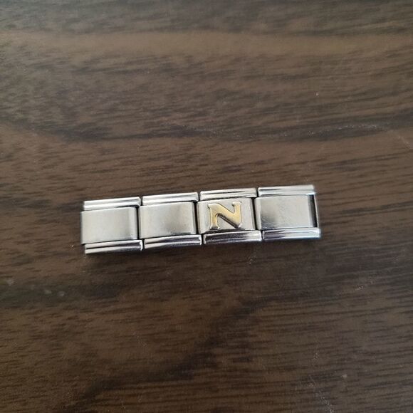 Link charm  - Picture 1 of 1